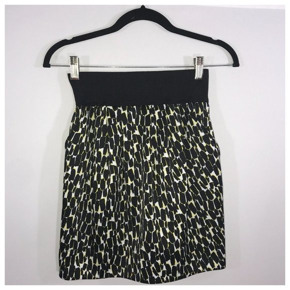 Forever 21 Dresses & Skirts - Black, White & Yellow Mini Skirt Junior Small